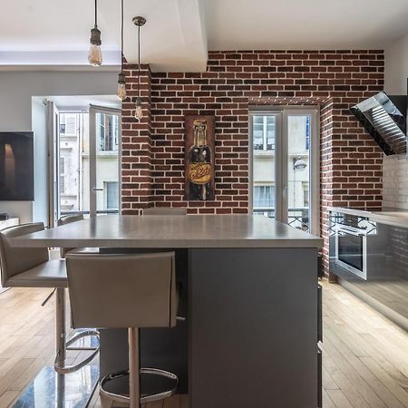 Room In Apartment - Cosy Place In The Hear Of 巴黎 外观 照片
