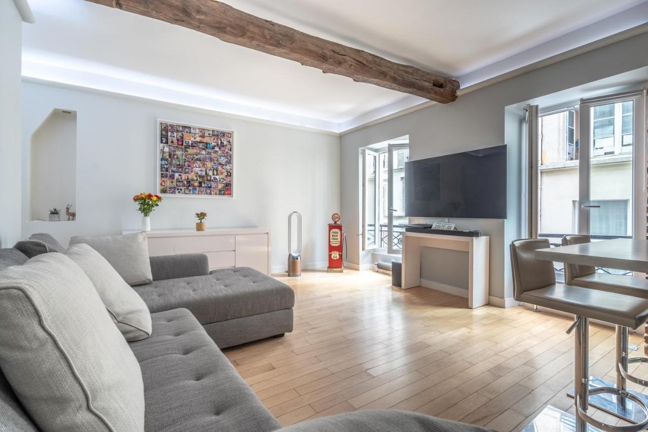 Room In Apartment - Cosy Place In The Hear Of 巴黎 外观 照片